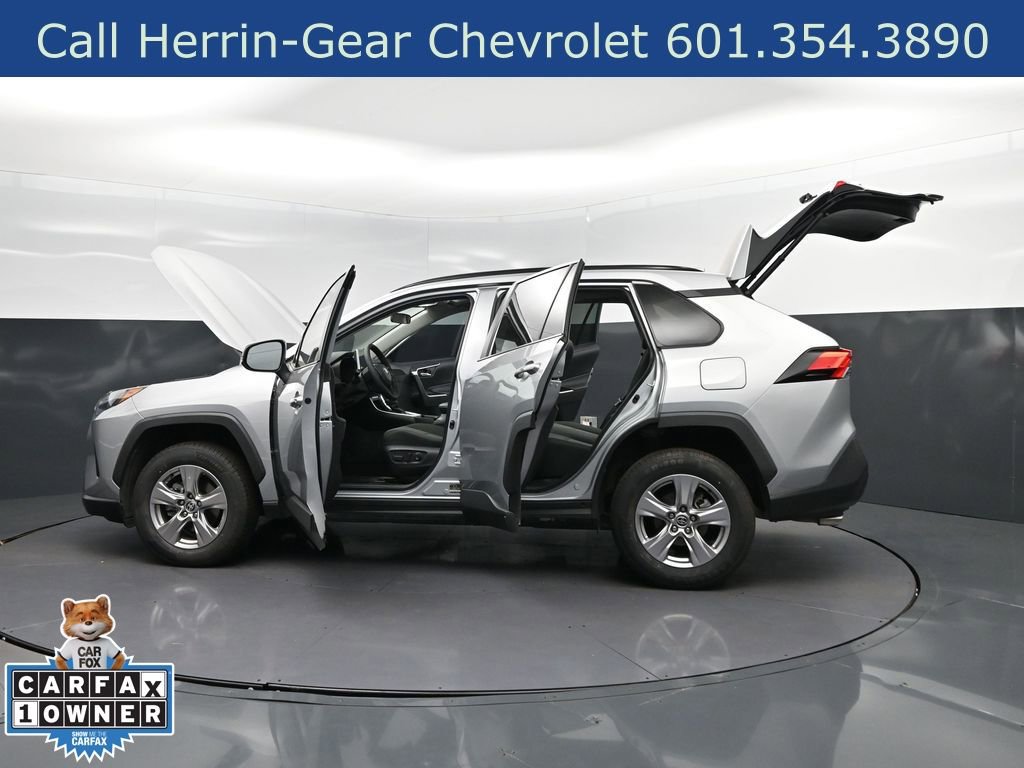 Used 2023 Toyota RAV4 XLE w/ Convenience Package FWD image 46