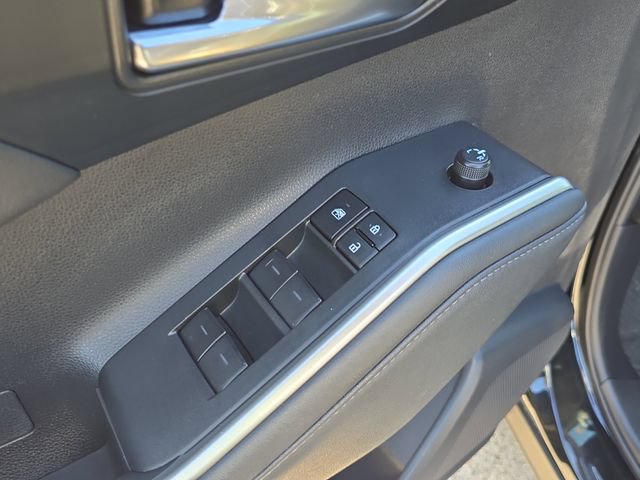 Used 2024 Toyota Highlander XLE AWD/4WD image 20