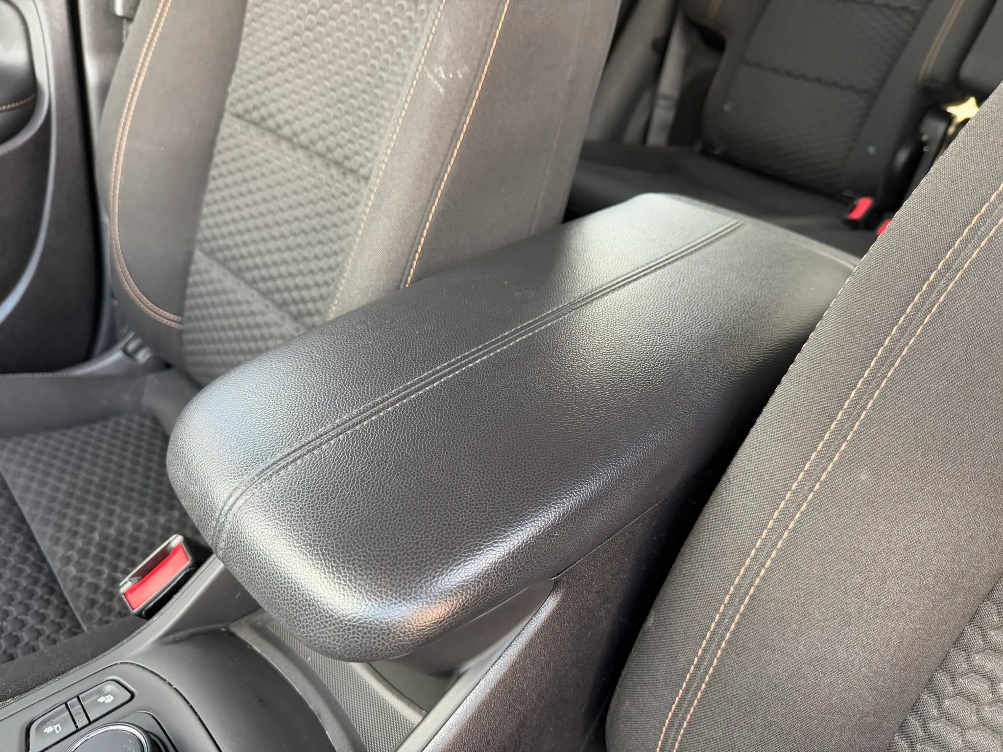 Used 2018 GMC Terrain SLE w/ Driver Convenience Package image 17