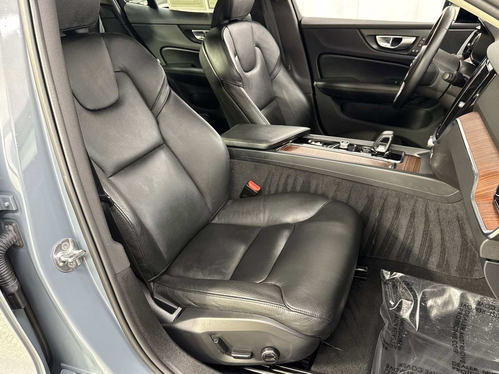 Used 2024 Volvo S60 B5 Plus image 32