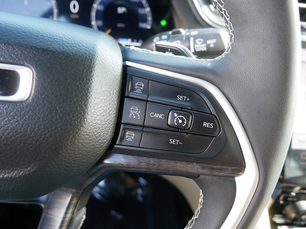 Used 2023 Jeep Grand Cherokee L Limited w/ MOPAR Finishing Package image 21