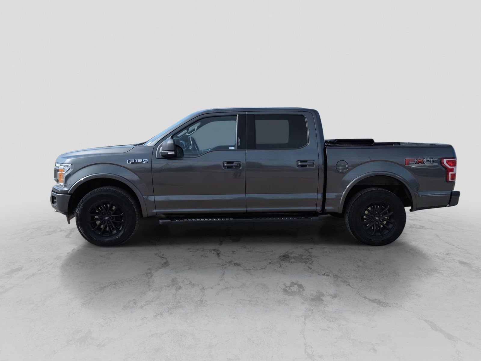 Used 2018 Ford F150 XLT w/ Equipment Group 302A Luxury image 3