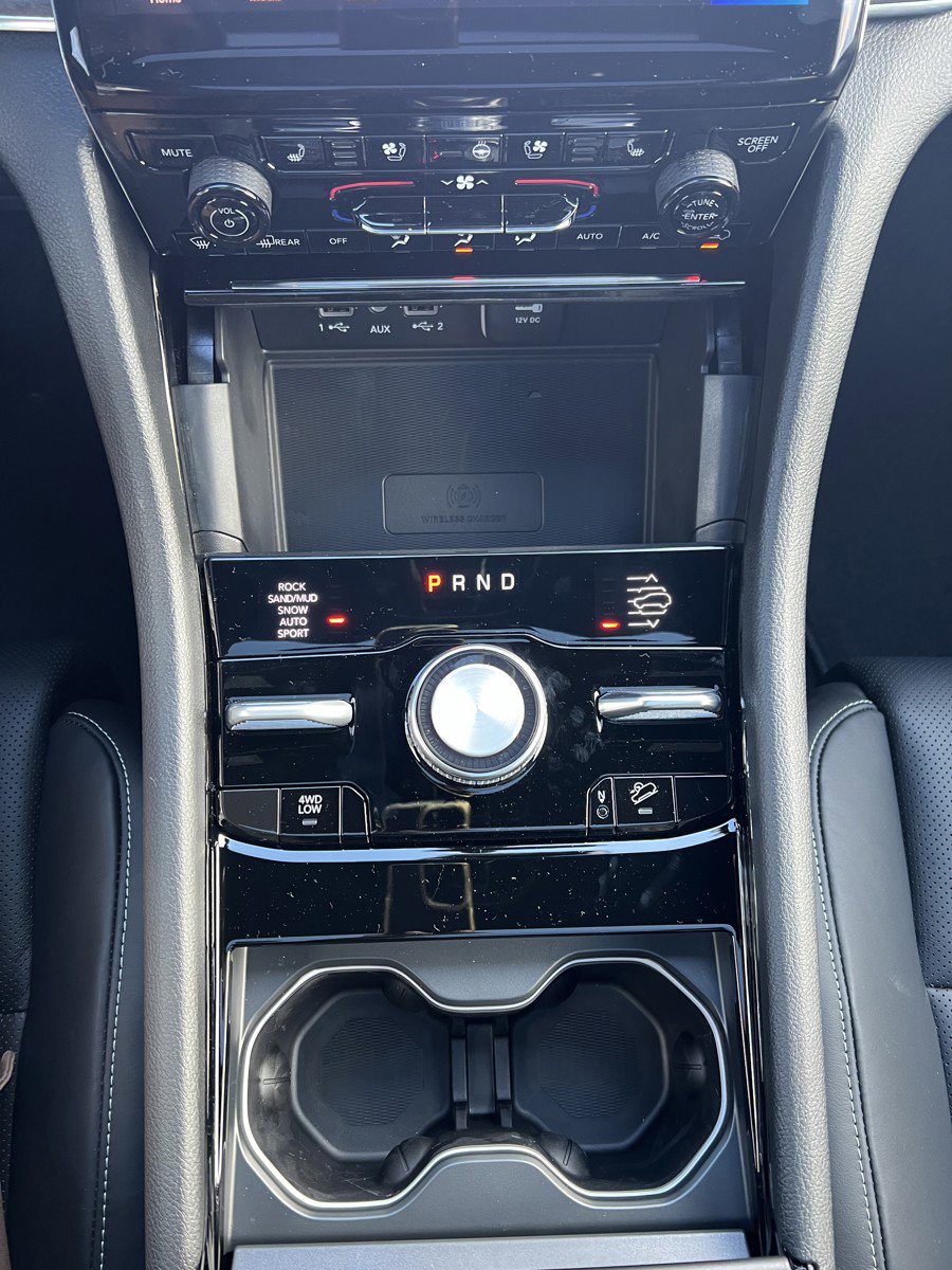 New 2025 Jeep Grand Cherokee L Overland w/ Luxury Tech Group IV image 30