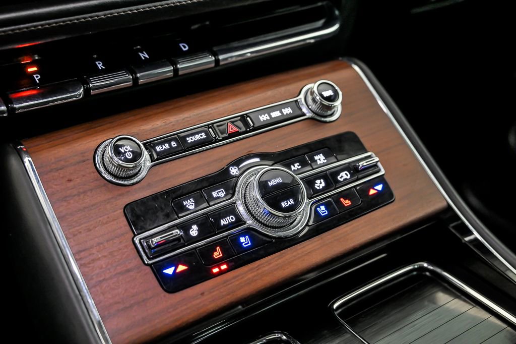 Used 2022 Lincoln Aviator Reserve w/ Elements Package Plus image 24