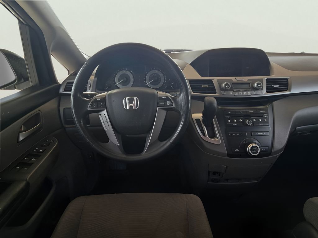 Used 2013 Honda Odyssey LX image 2