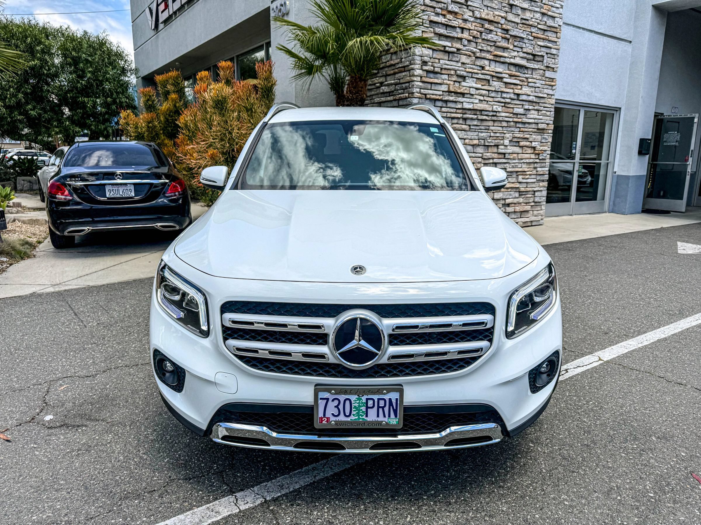 Used 2022 Mercedes-Benz GLB 250 4MATIC image 9