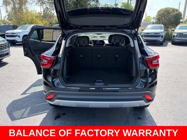 Used 2024 Chevrolet Trax LT FWD image 16