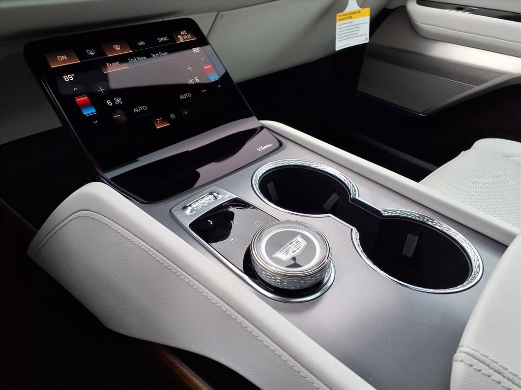 New 2026 Cadillac Vistiq Sport image 19