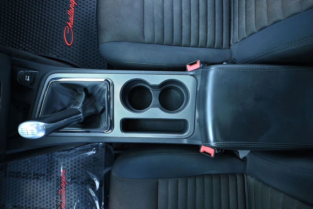 Used 2013 Dodge Challenger R/T image 35