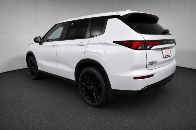 New 2026 Nissan Rogue SL AWD/4WD image 6