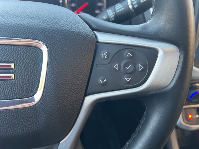 Used 2023 GMC Acadia SLT image 32