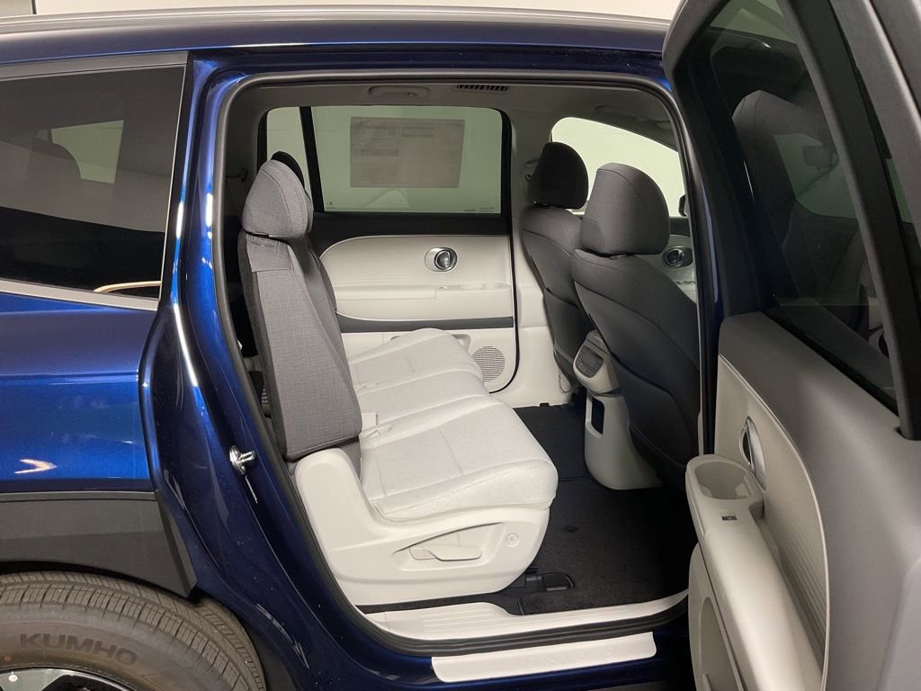 New 2026 Hyundai Ioniq 9 SE image 35