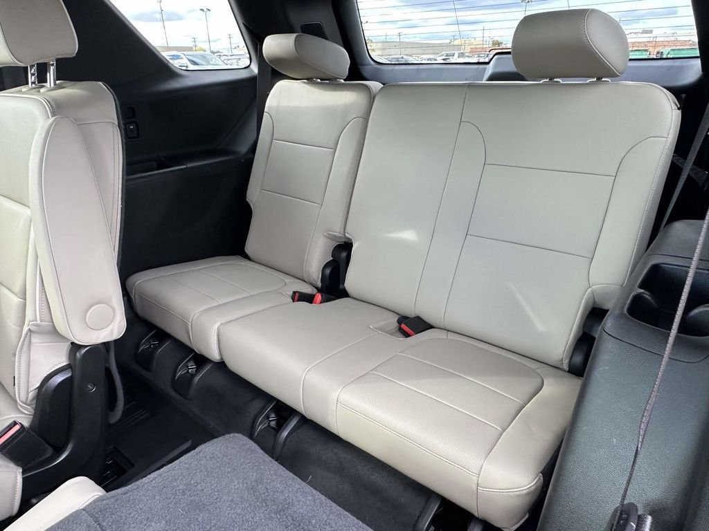 Certified 2023 Chevrolet Traverse Premier w/ LPO, Floor Liner Package image 12