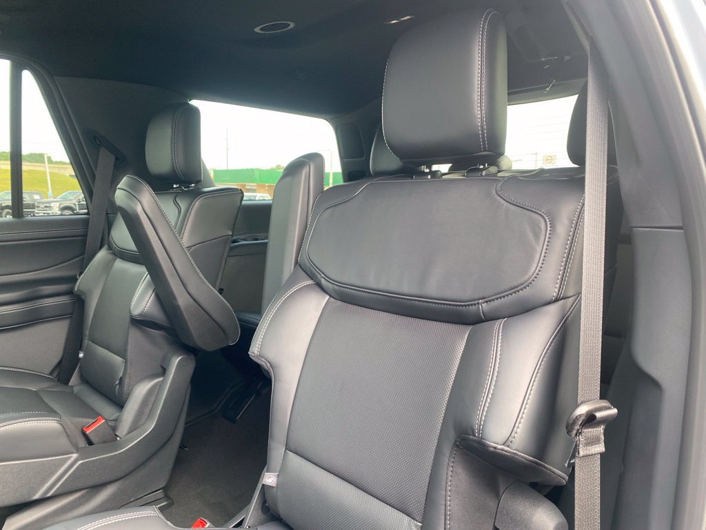 New 2027 Ford Expedition Platinum w/ Stealth Performance Package AWD/4WD image 30
