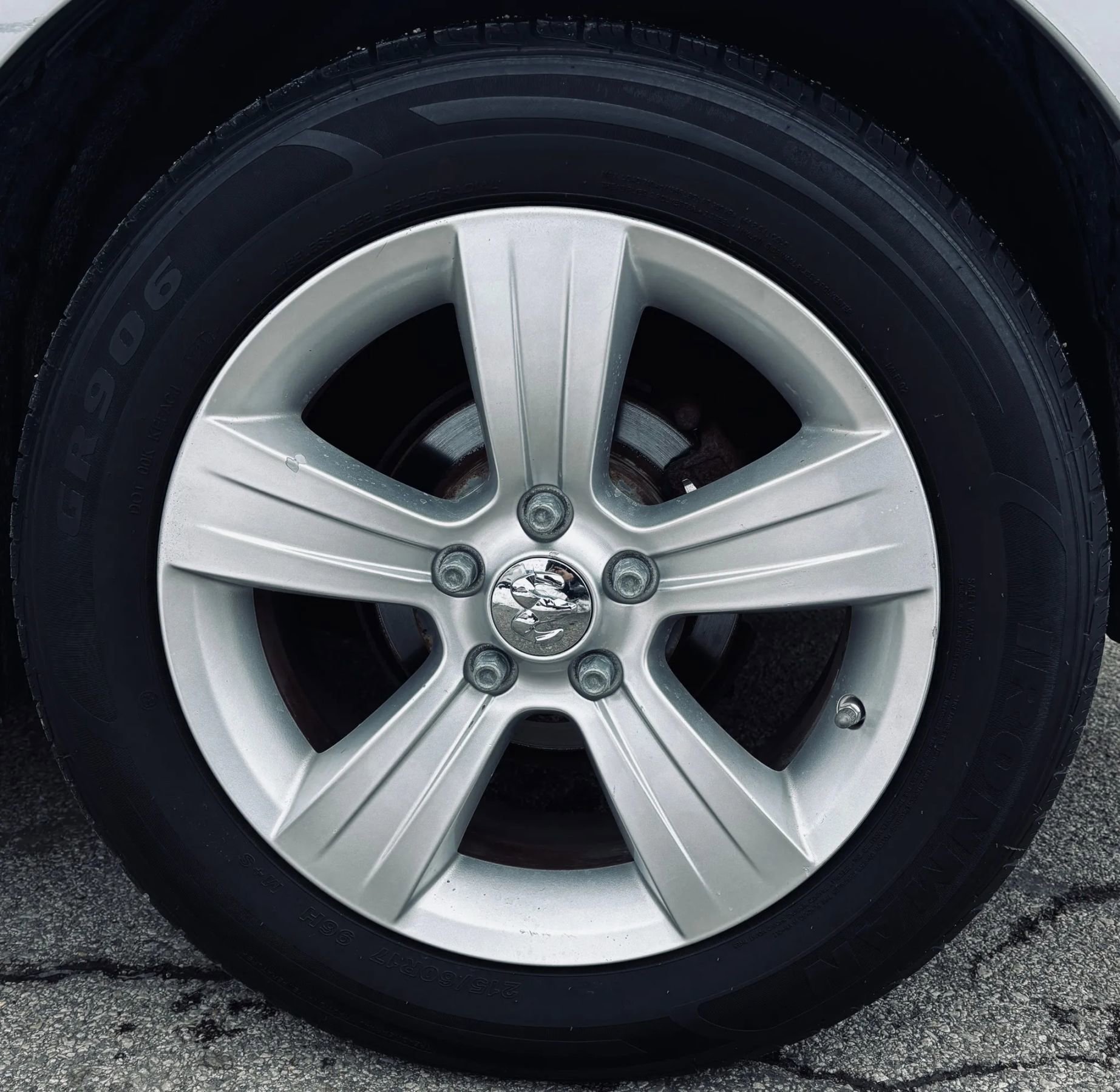 Used 2012 Dodge Caliber SXT image 21