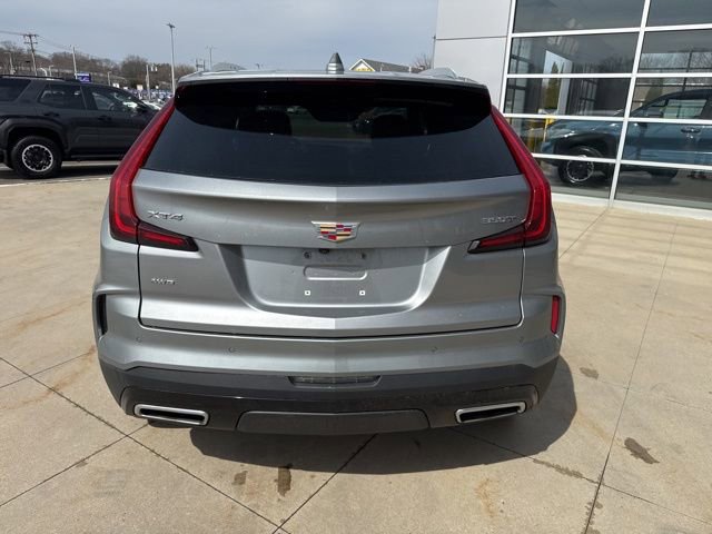 Used 2025 Cadillac XT4 Premium Luxury image 6