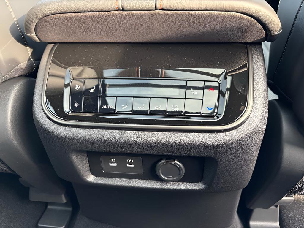 New 2026 Nissan Armada PRO-4X AWD/4WD image 14