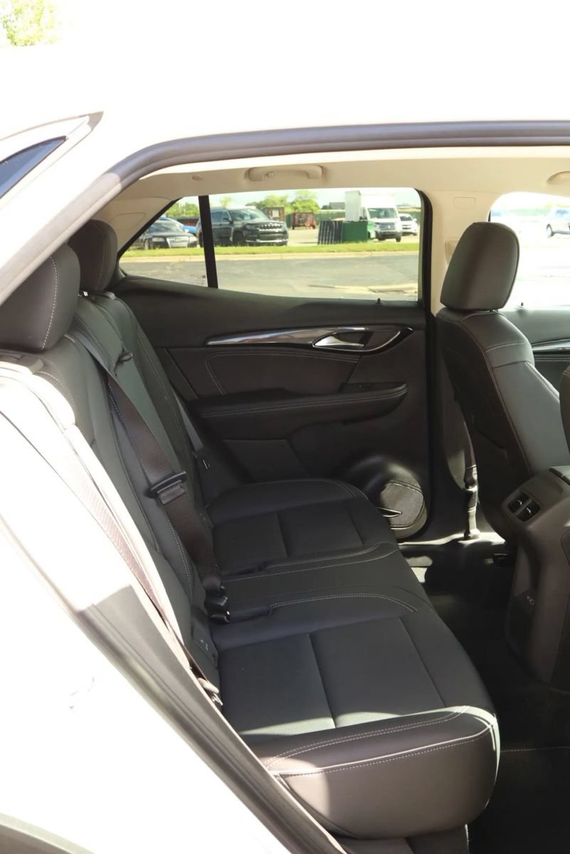 Used 2023 Buick Envision Essence AWD/4WD image 43