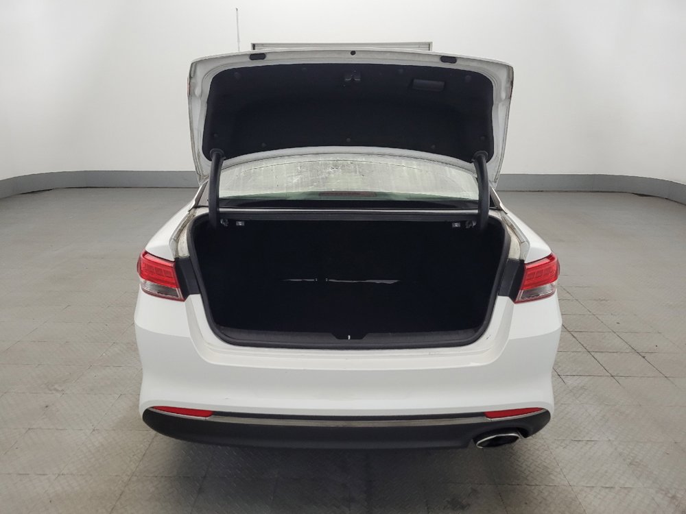 Used 2017 Kia Optima EX FWD image 29