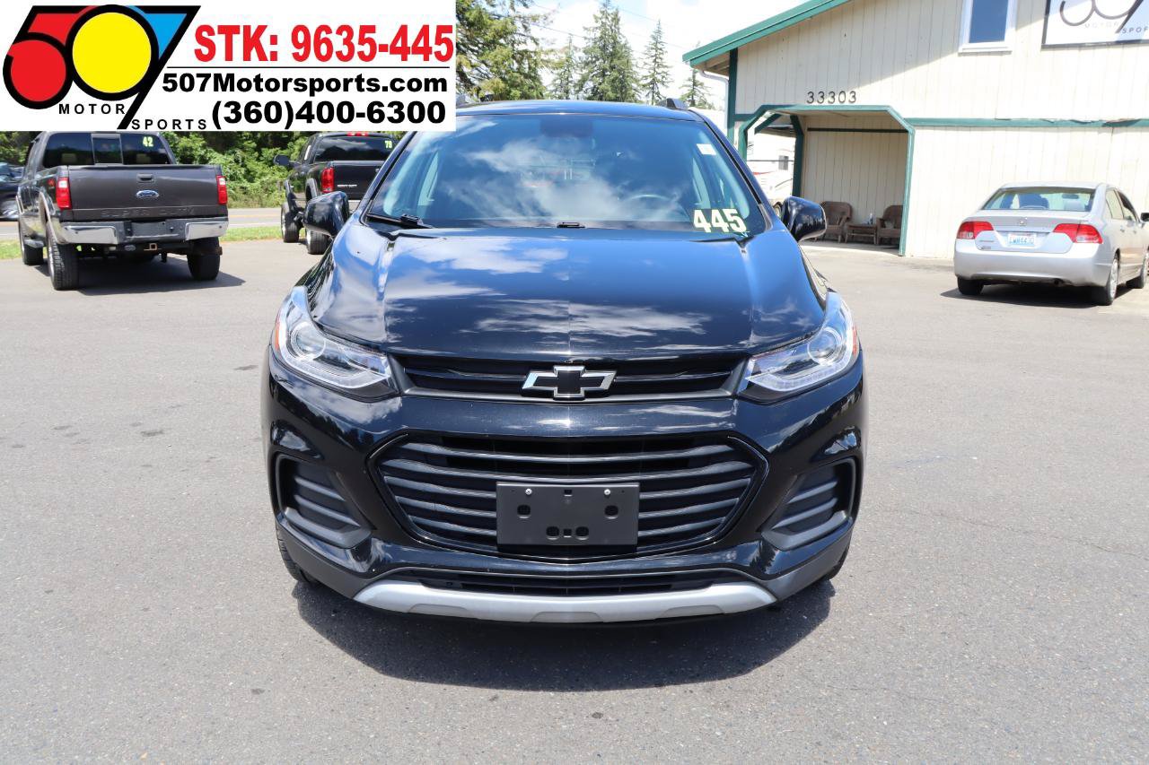 Used 2019 Chevrolet Trax LT w/ Sun & Sound Package AWD/4WD image 11