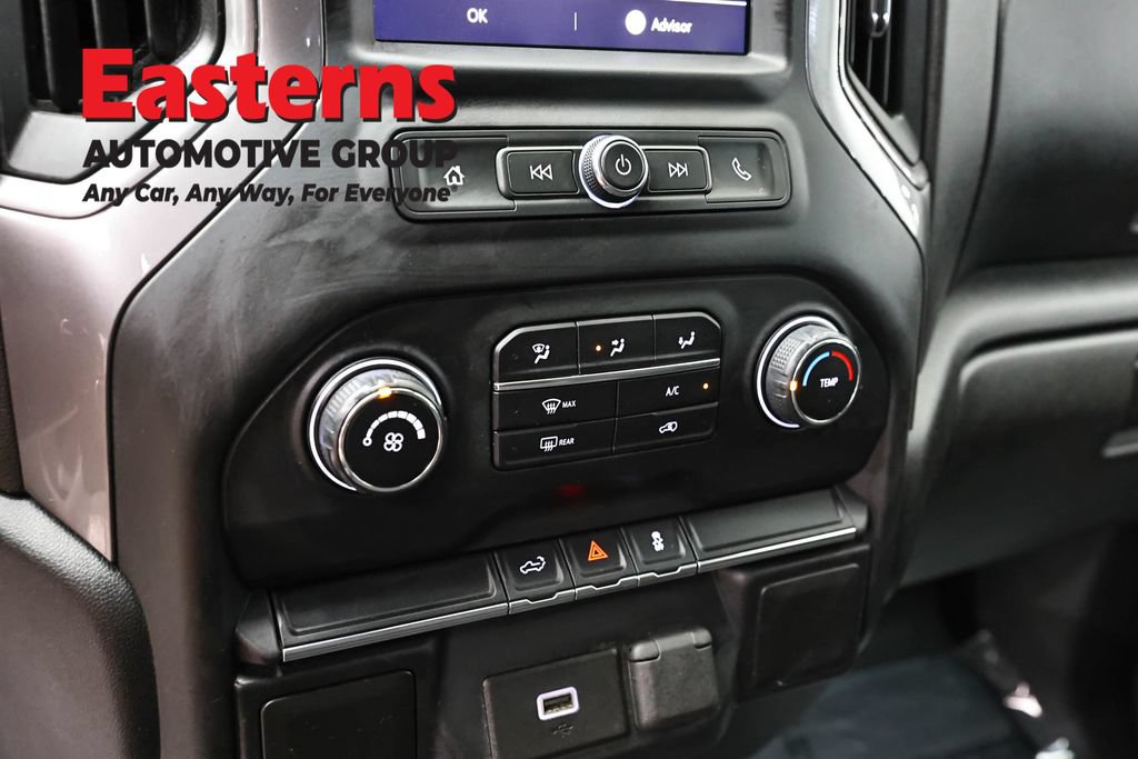 Used 2020 Chevrolet Silverado 1500 Custom w/ Custom Value Package AWD/4WD image 18