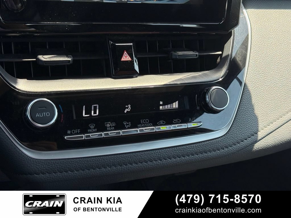 Used 2025 Toyota Corolla SE FWD image 16
