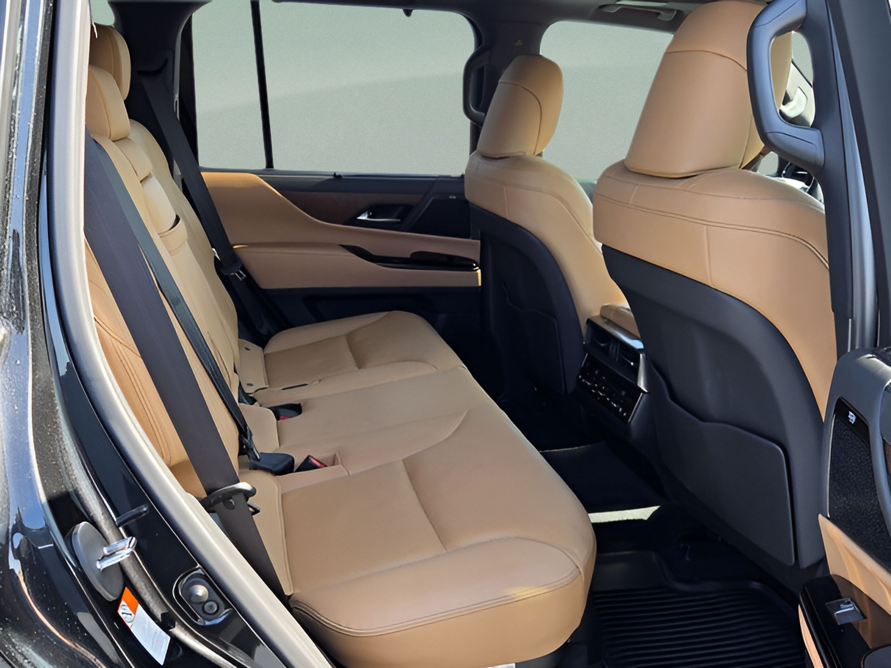 Certified 2024 Lexus LX 600 4WD w/ Luxury Package image 14