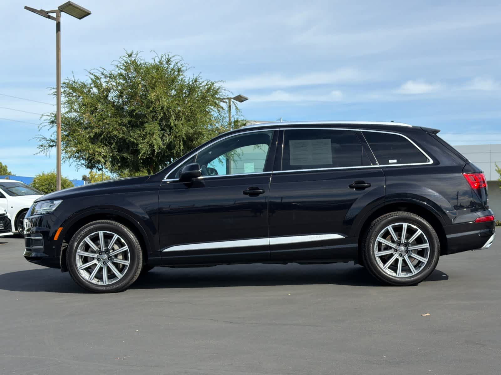 Used 2019 Audi Q7 3.0T Premium Plus w/ Premium Plus Package AWD/4WD image 9