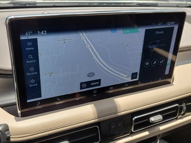 Certified 2022 Lincoln Nautilus FWD w/ Premium Package image 23