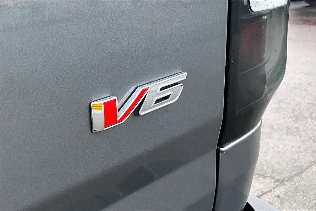 Used 2022 Chevrolet Colorado LT w/ Redline Special Edition AWD/4WD image 8