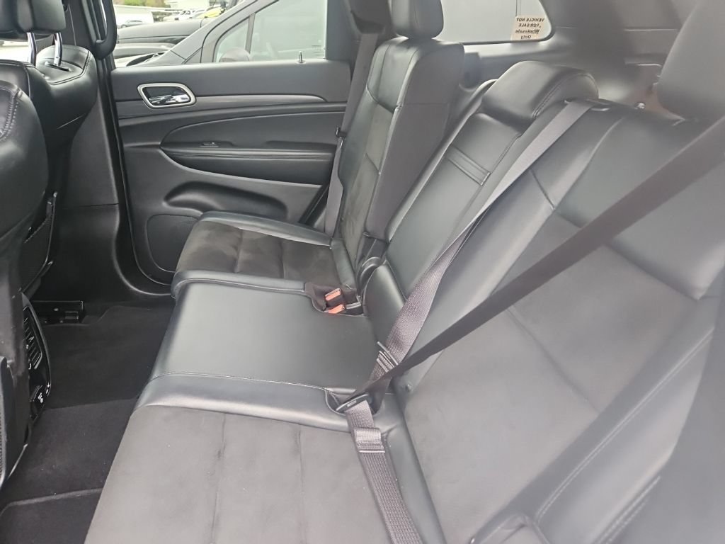 Used 2020 Jeep Grand Cherokee Altitude AWD/4WD image 11