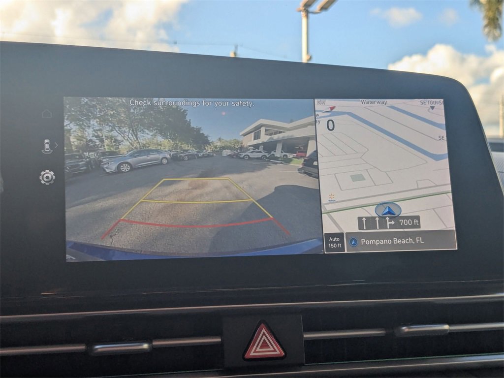 Used 2024 Hyundai Elantra SEL image 18