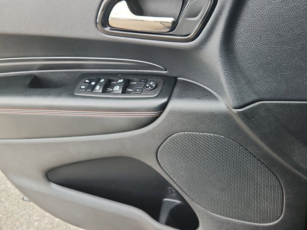 Used 2023 Dodge Durango GT w/ Blacktop Package AWD/4WD image 7