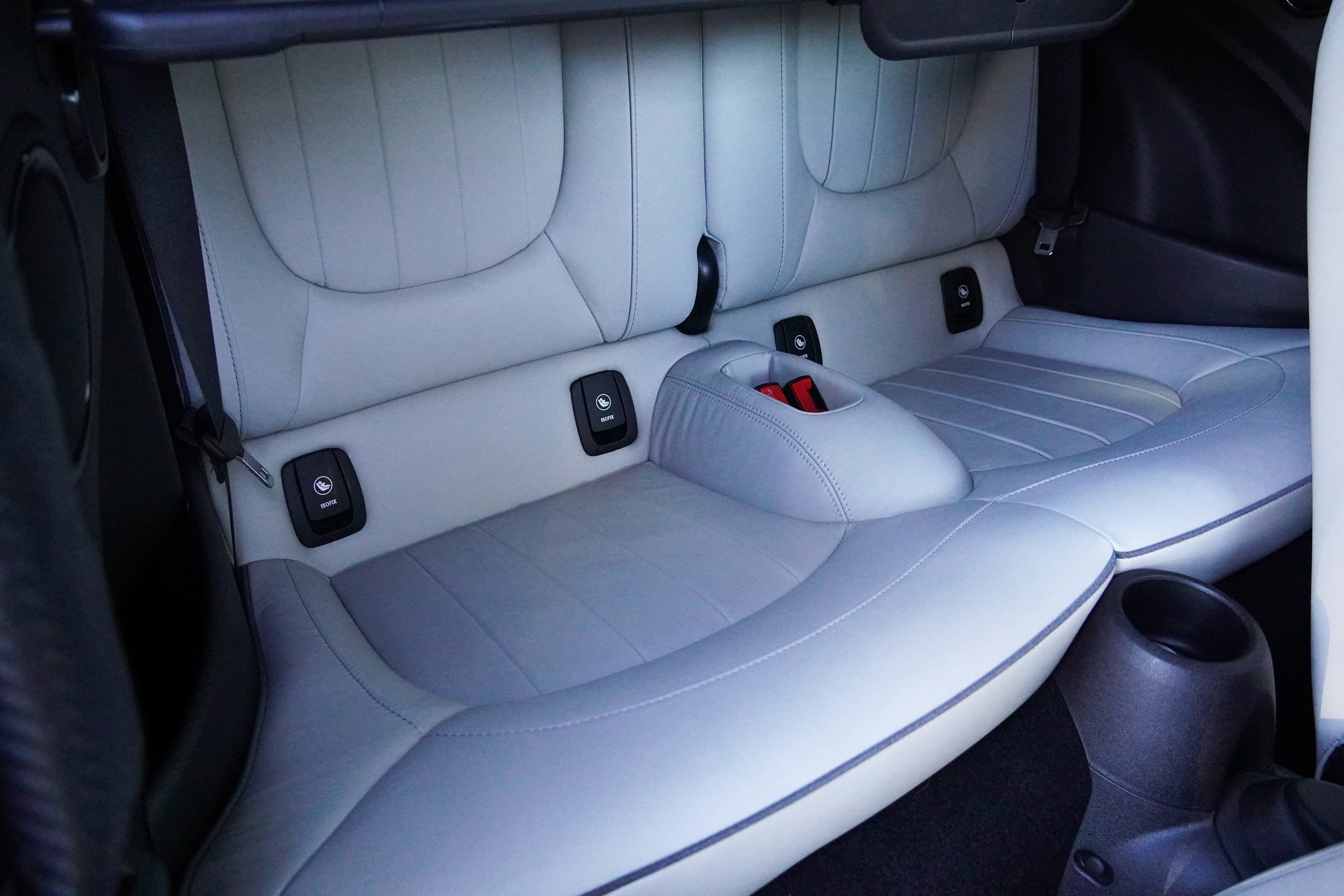 Used 2018 MINI Cooper Convertible image 33