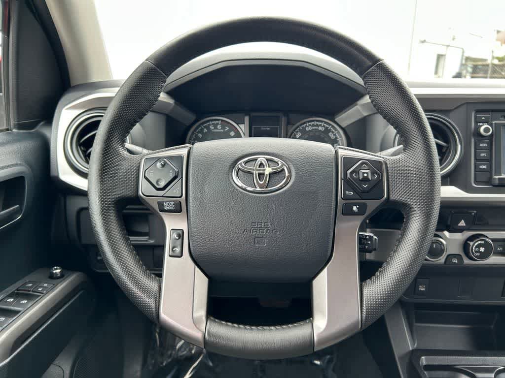 Used 2016 Toyota Tacoma SR5 w/ SR5 Appearance Package (SN) AWD/4WD image 15