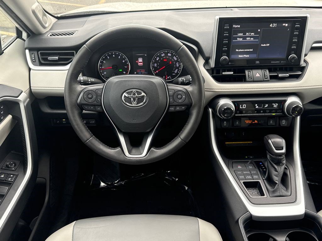 Used 2021 Toyota RAV4 XLE Premium AWD/4WD image 18