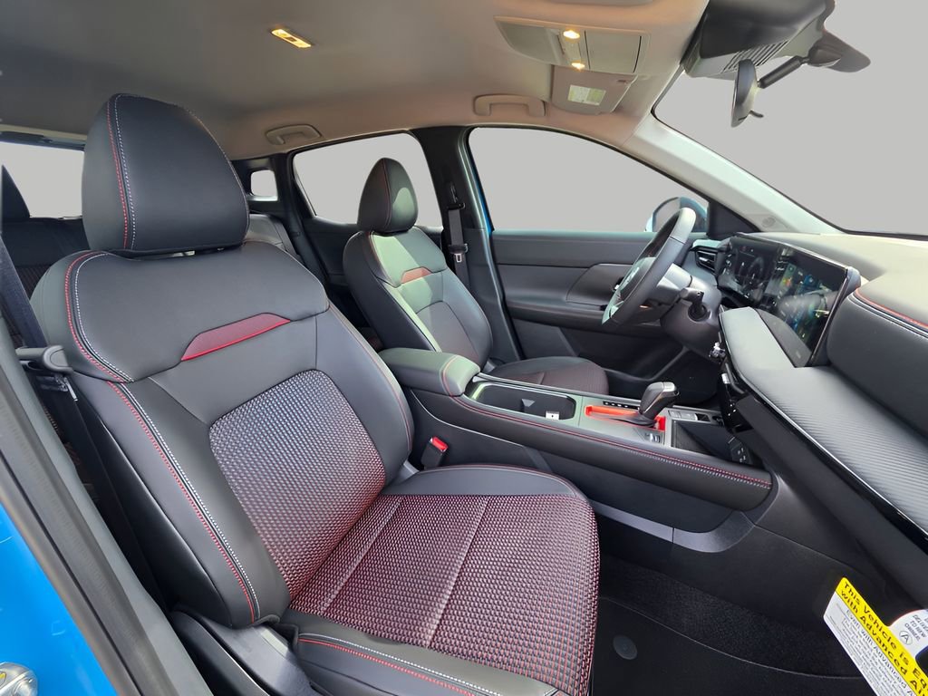 New 2026 Nissan Kicks SR image 11