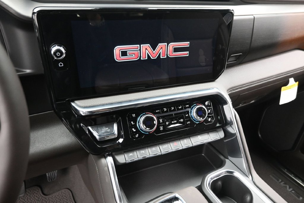 New 2026 GMC Sierra 1500 Denali AWD/4WD image 17