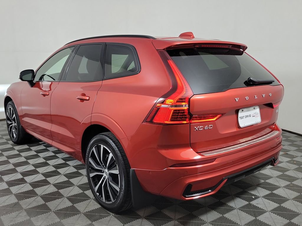 Used 2024 Volvo XC60 B5 Ultimate w/ Protection Package Premier AWD/4WD image 6