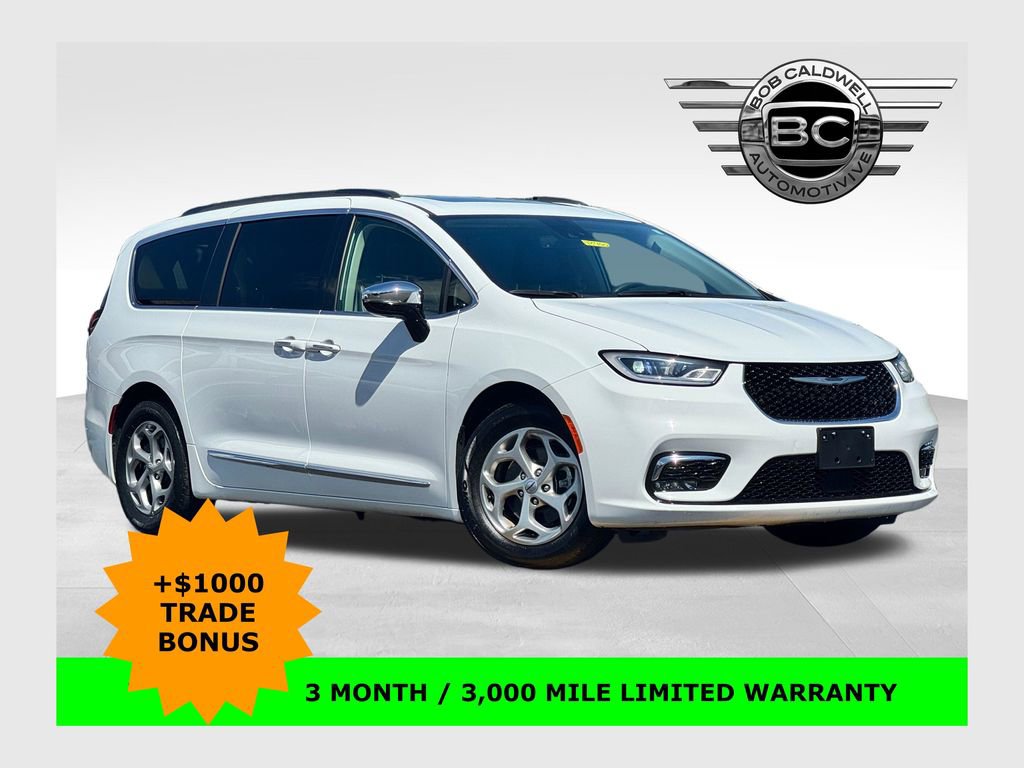 Used 2023 Chrysler Pacifica Limited FWD image 1