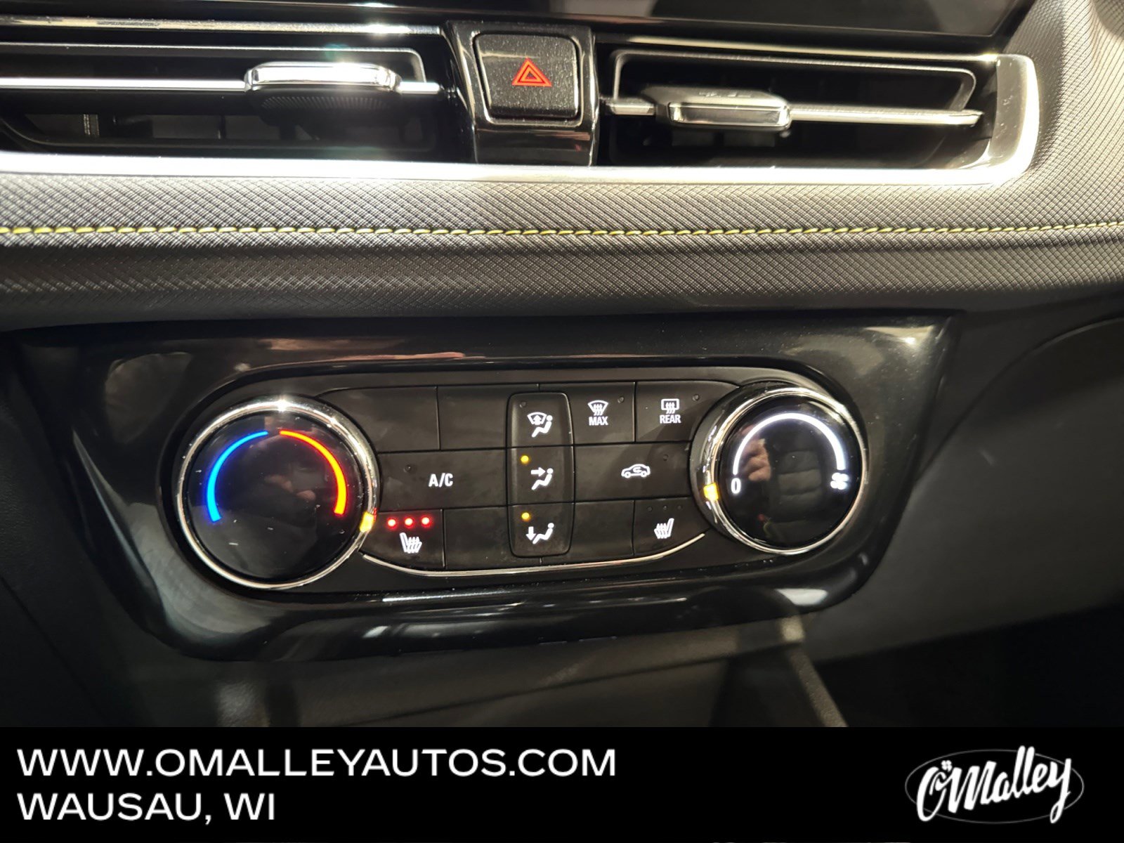 Used 2024 Chevrolet TrailBlazer ACTIV w/ Driver Confidence Package image 21