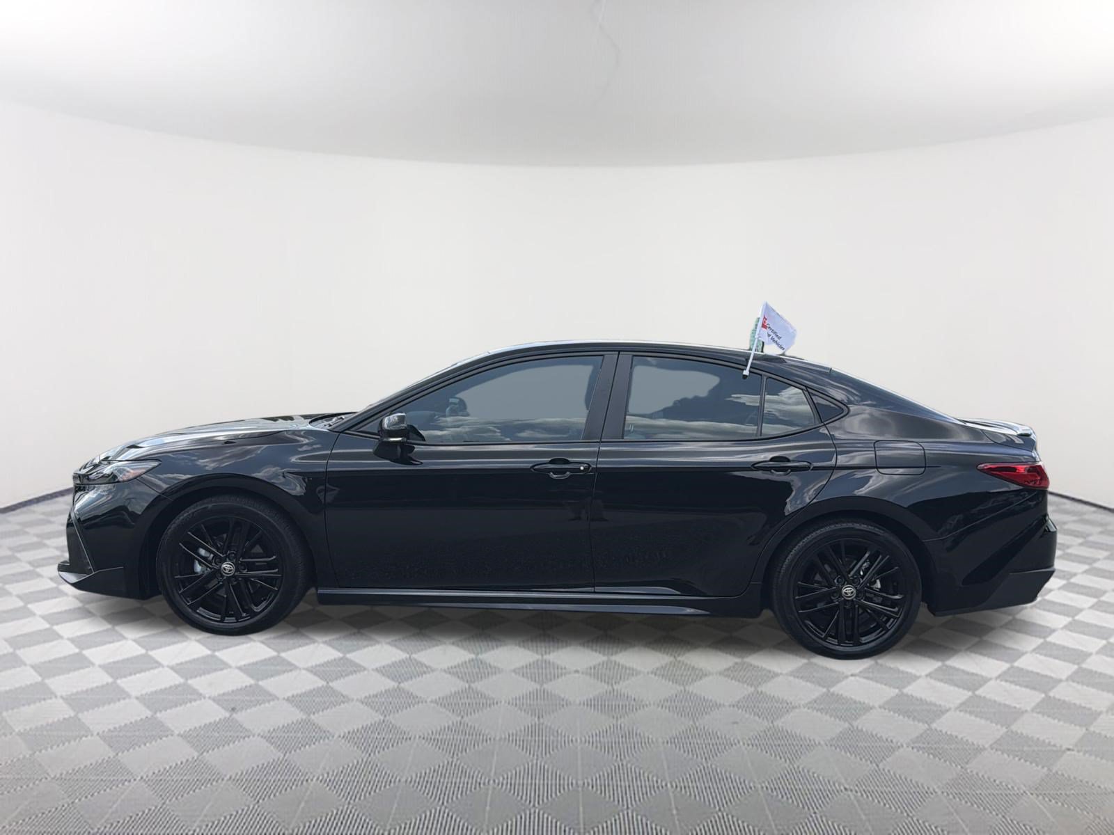 Certified 2025 Toyota Camry SE w/ Convenience Package FWD image 14