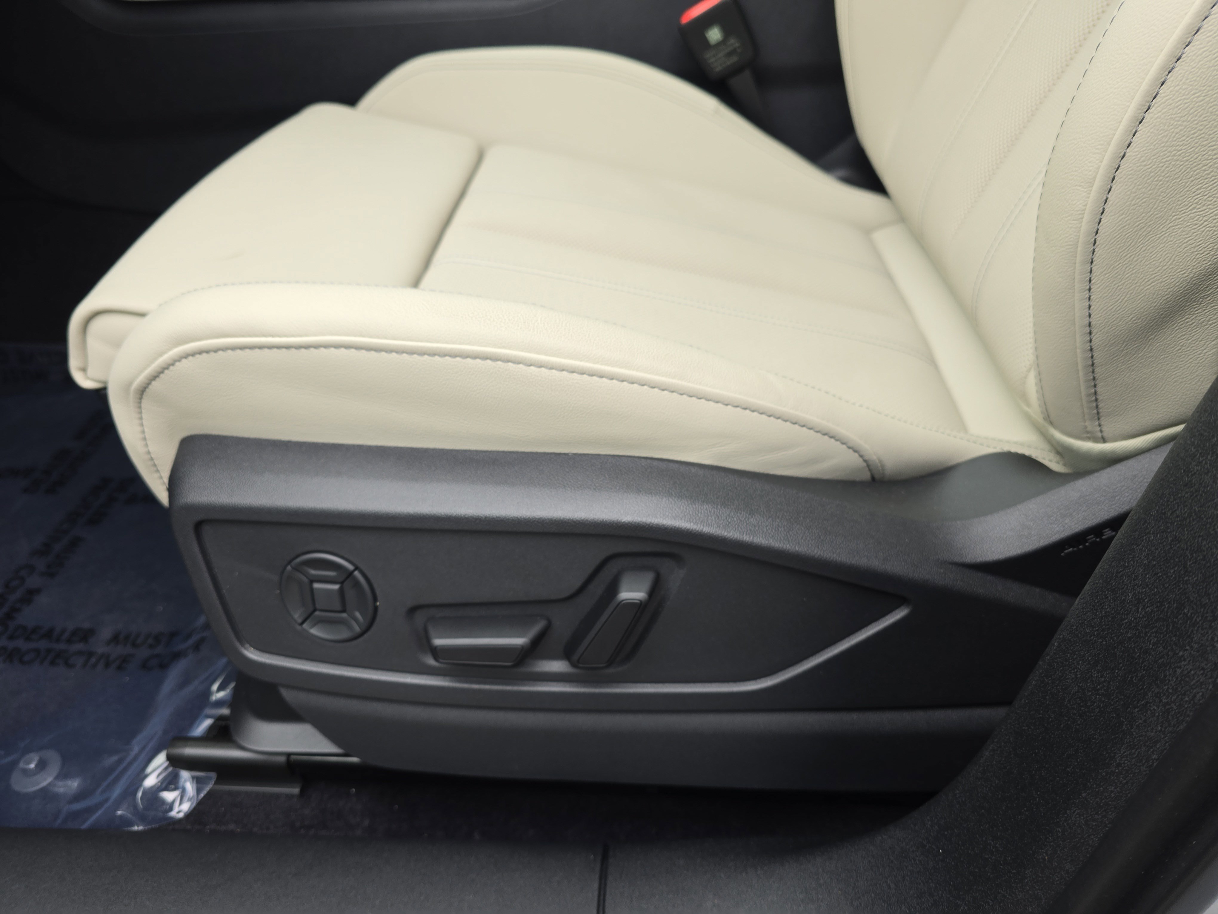 New 2025 Audi Q5 Premium Plus image 28