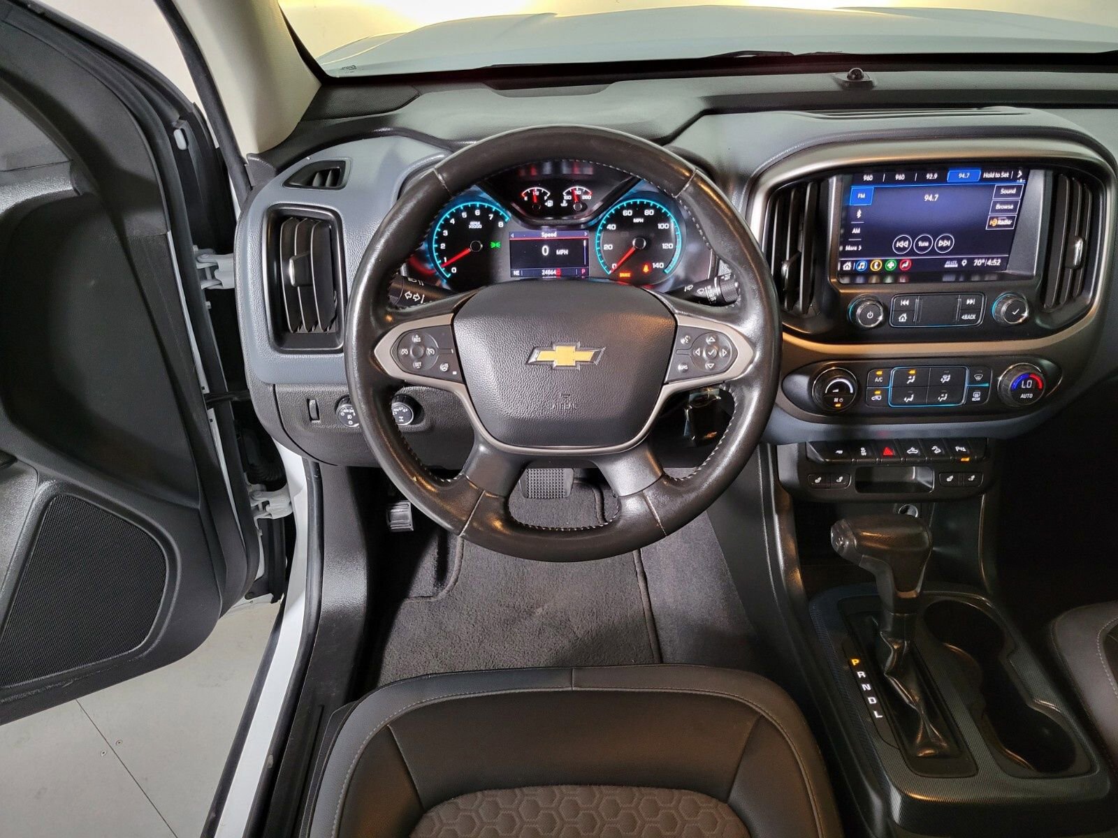 Used 2020 Chevrolet Colorado Z71 image 26