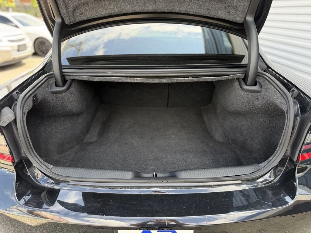 Used 2023 Dodge Charger GT RWD image 20
