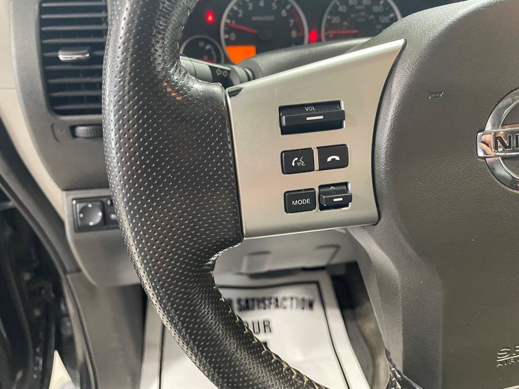 Used 2015 Nissan Frontier PRO-4X AWD/4WD image 31