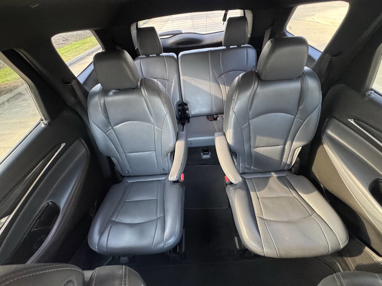 Used 2023 Buick Enclave Essence FWD image 18
