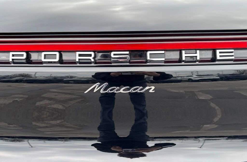 Certified 2026 Porsche Macan image 36