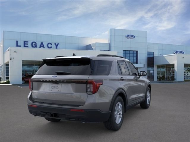 New 2026 Ford Explorer Active RWD image 8