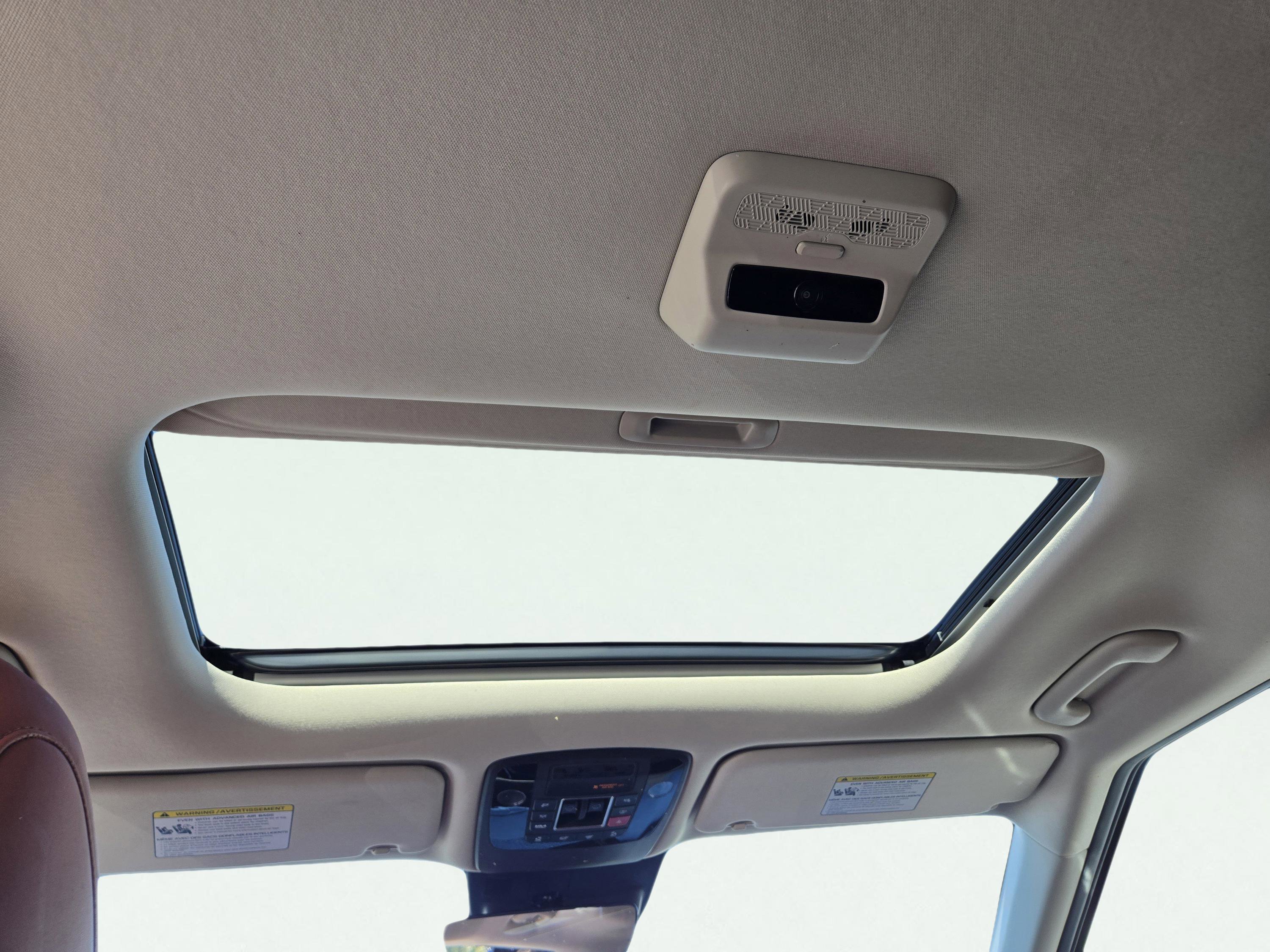 Used 2025 Kia Carnival SX image 22